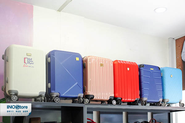 Vali kéo có ngăn đựng laptop, vali kéo hàng hiệu xách tay mua ở đâu? giá bao nhiêu ?