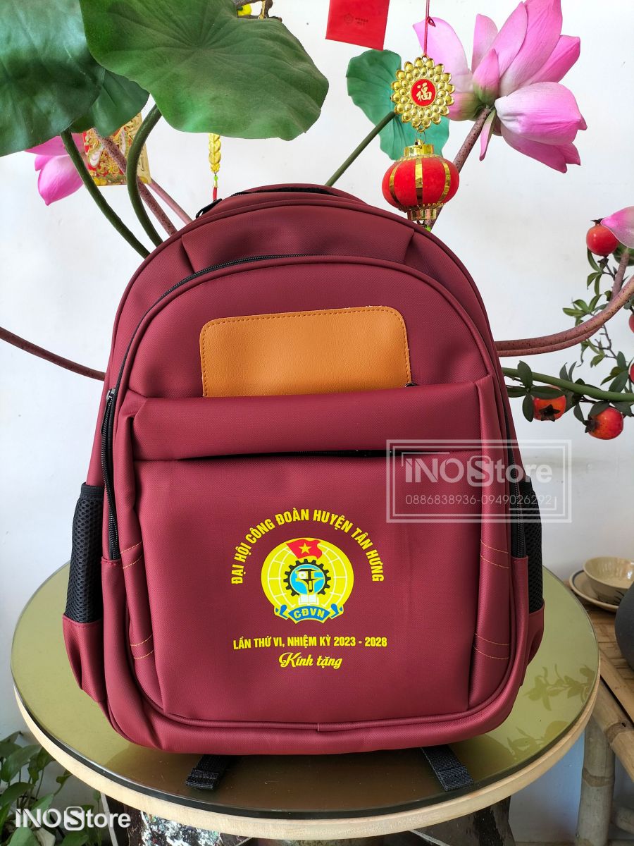 Lựa chọn cơ sở sản xuất balo in logo theo yêu cầu cho doanh nghiệp