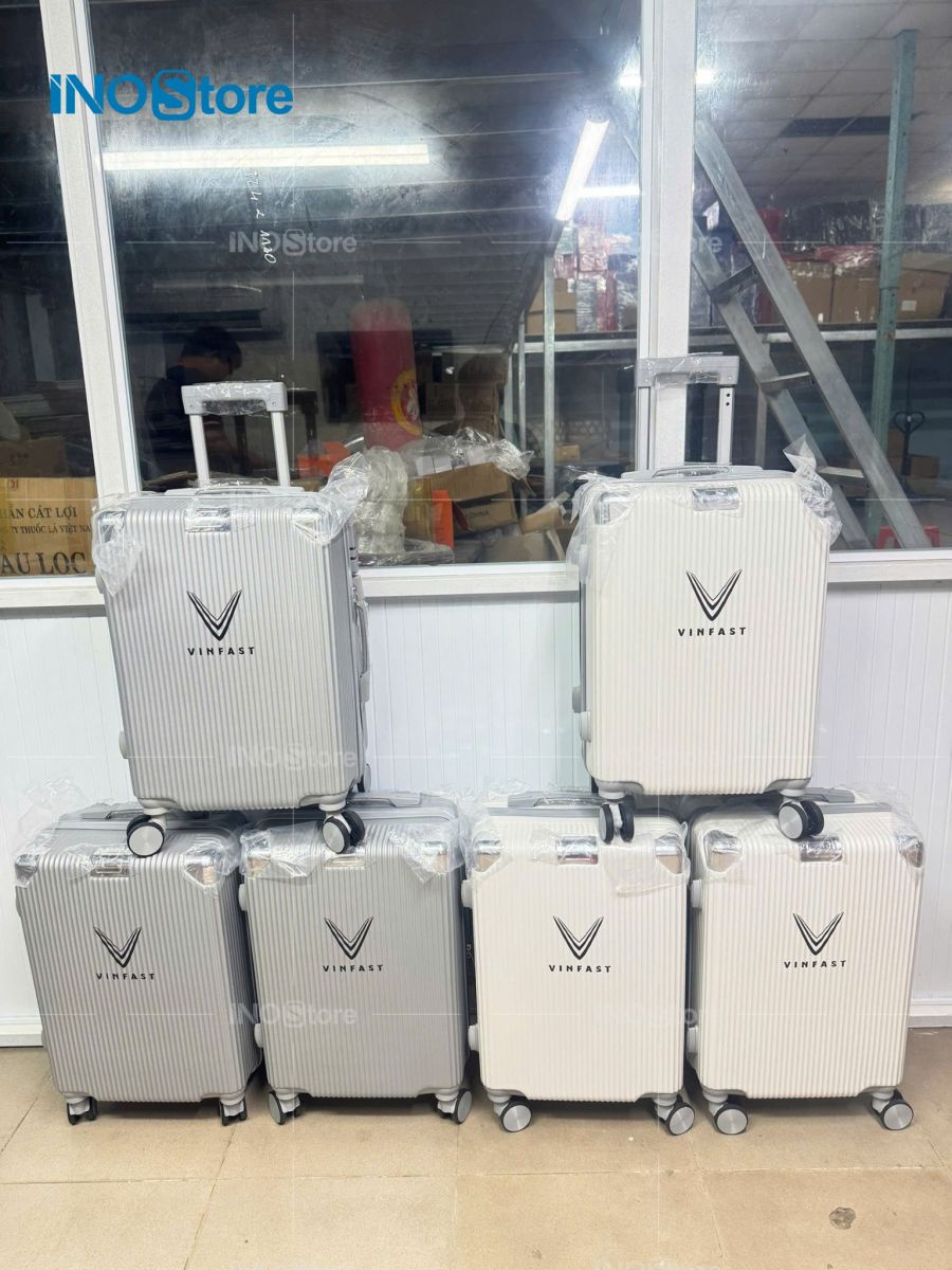 Nguồn hàng sỉ vali nhựa, vali kéo quà tặng giá rẻ tại TPHCM